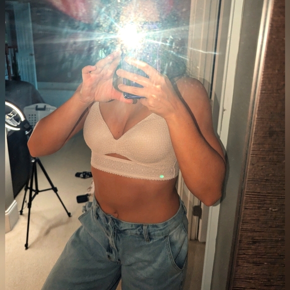 Victoria's Secret Baby Pink Bralette - Picture 4 of 7